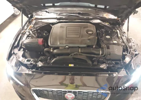 2020 Jaguar Xe S из США, поврежденный, VIN SAJAJ4FX8LCP55852